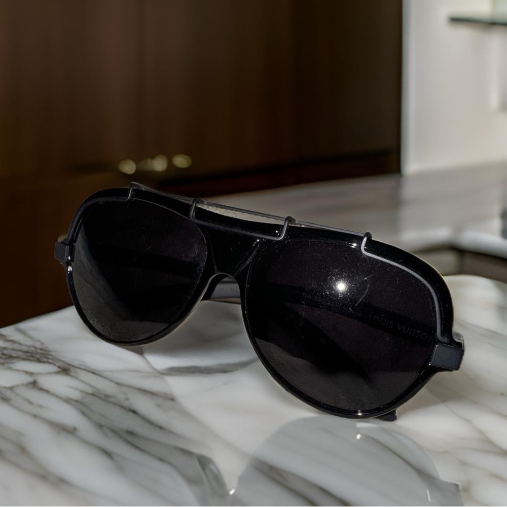Louis Vuitton Dark Shades